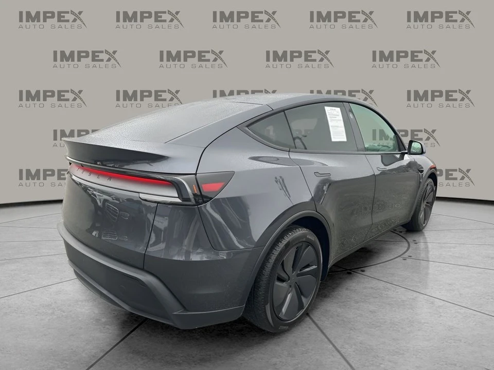 2026 Tesla Model Y - Image 5 of 21