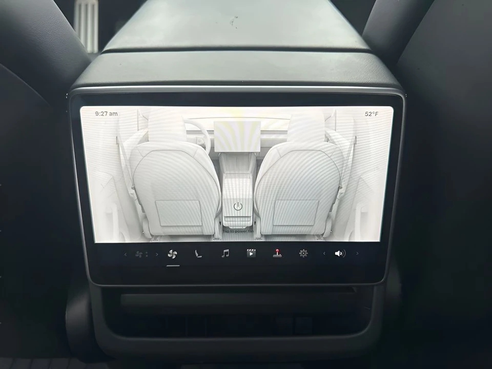 2026 Tesla Model Y - Image 13 of 21