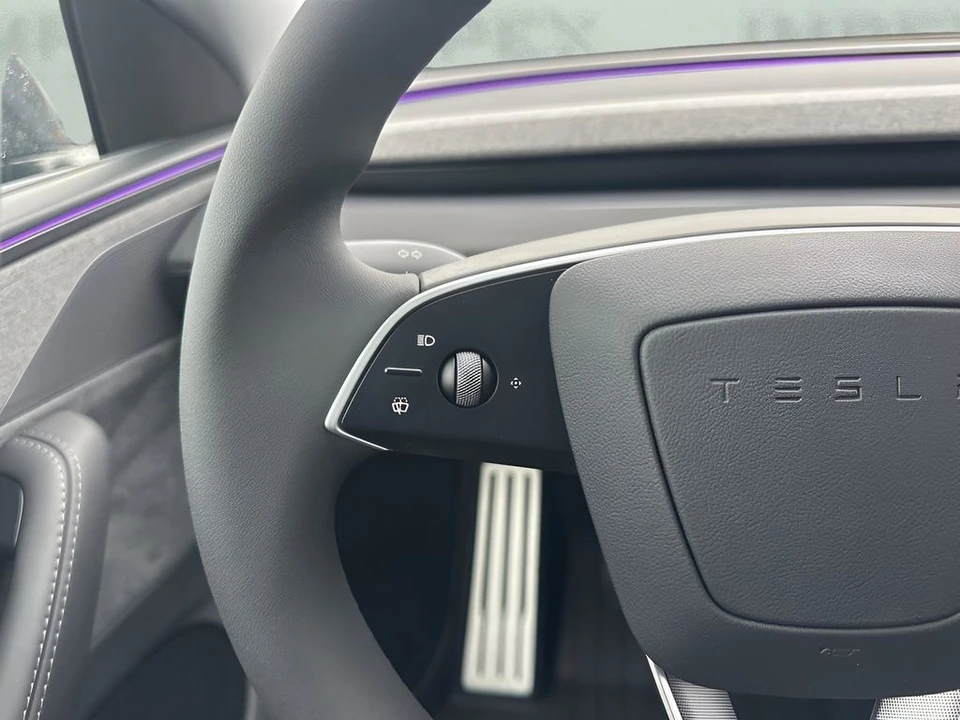 2026 Tesla Model Y - Image 16 of 21
