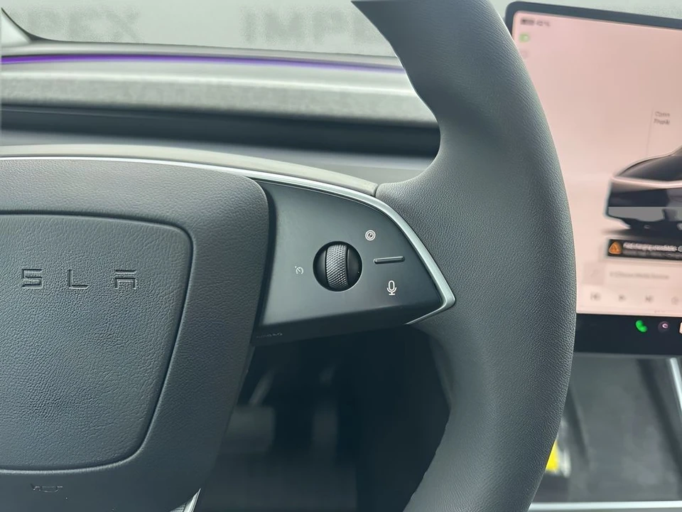 2026 Tesla Model Y - Image 17 of 21