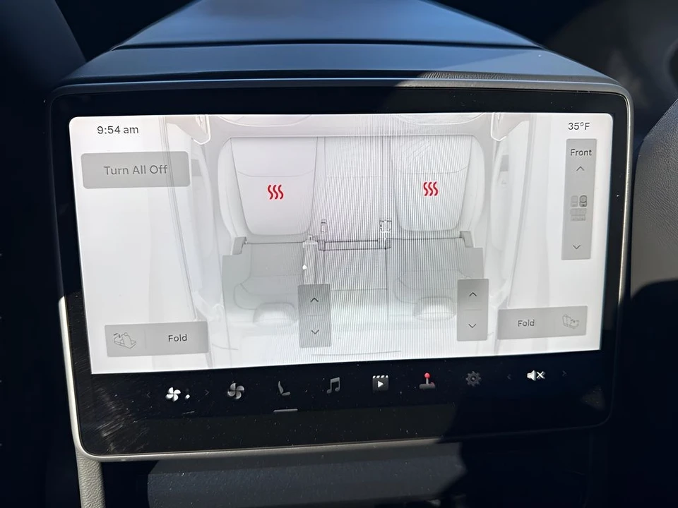 2026 Tesla Model Y - Image 14 of 21