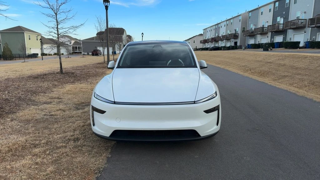 2026 Tesla Model Y - Image 3 of 11