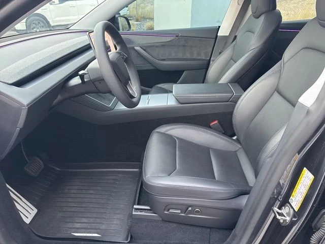 2026 Tesla Model Y - Image 12 of 21