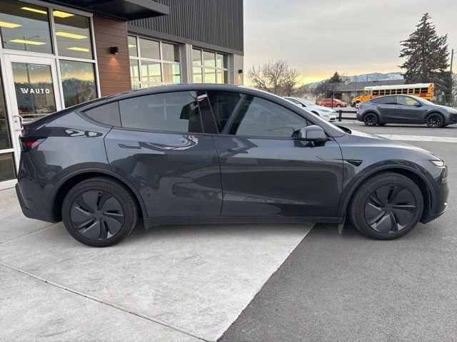 2026 Tesla Model Y - Image 9 of 21