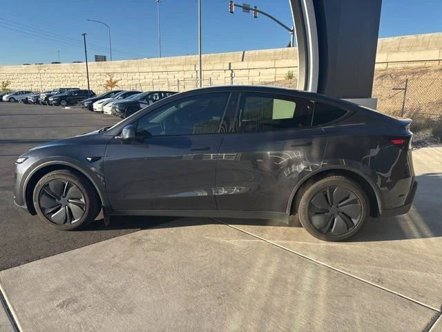 2026 Tesla Model Y - Image 5 of 21