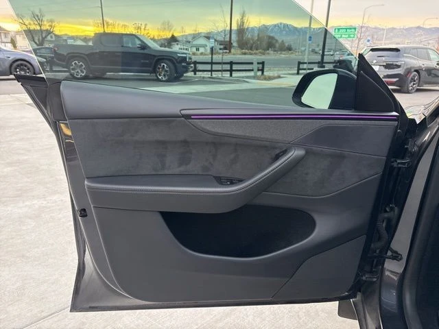 2026 Tesla Model Y - Image 11 of 21