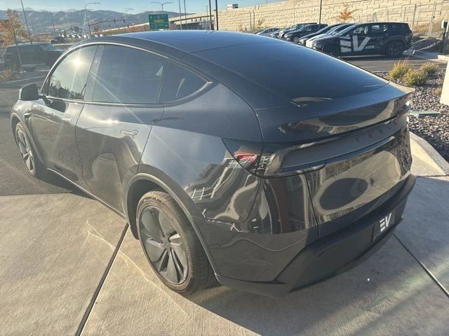 2026 Tesla Model Y - Image 6 of 21
