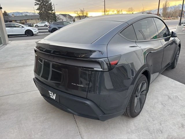 2026 Tesla Model Y - Image 8 of 21