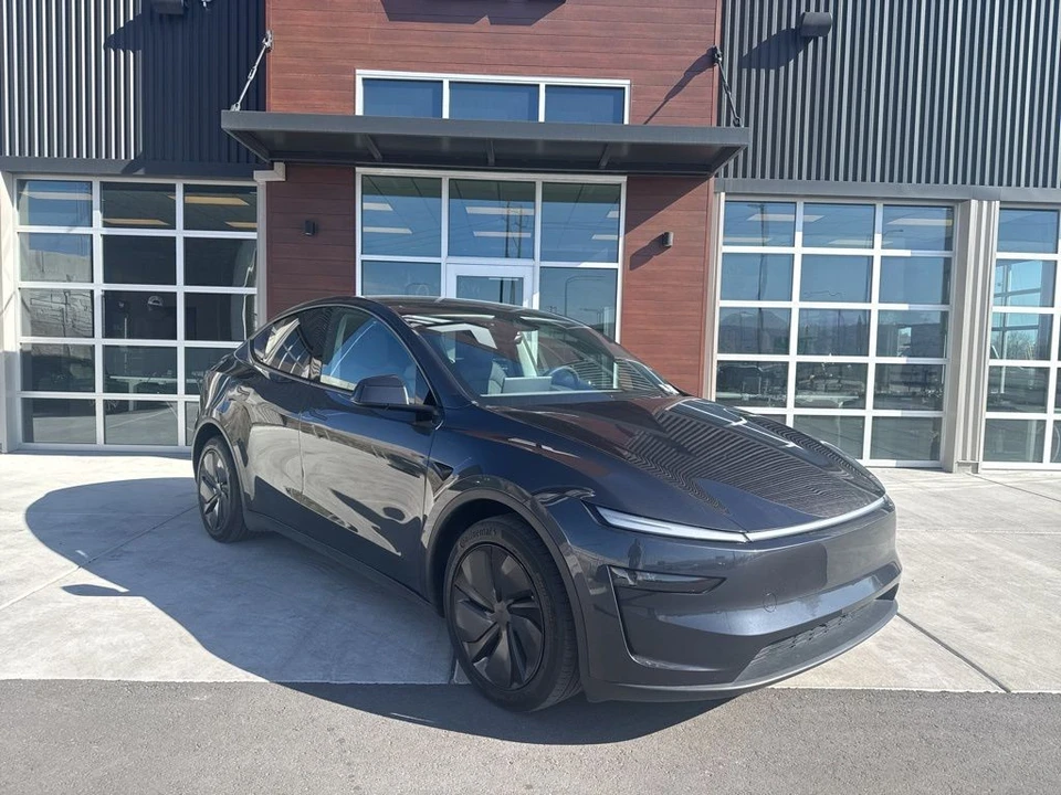 2026 Tesla Model Y - Image 2 of 21