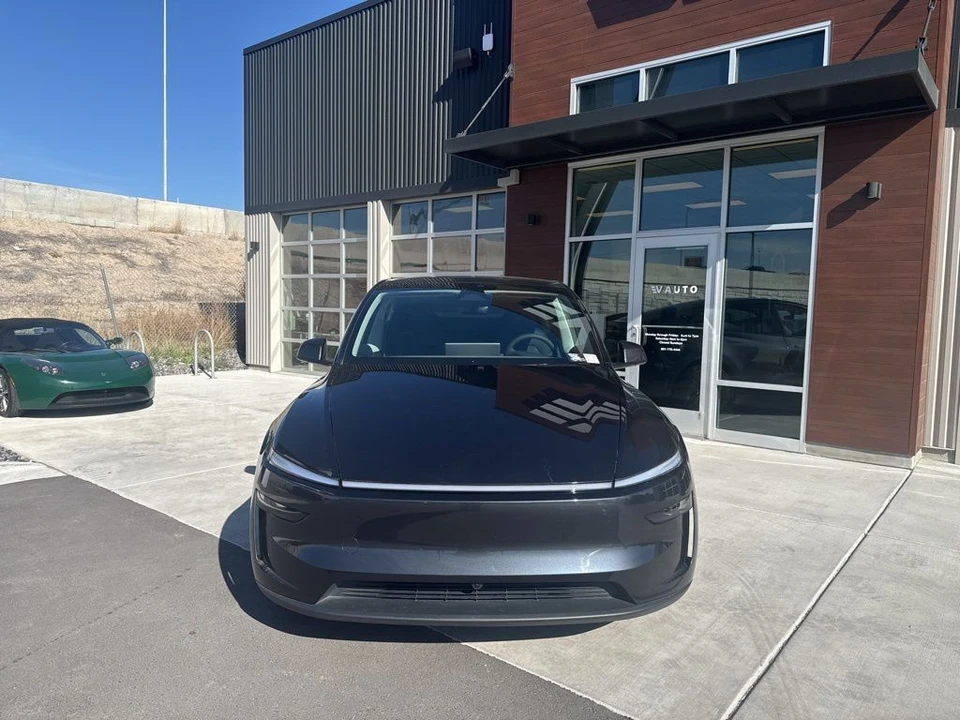 2026 Tesla Model Y - Image 3 of 21