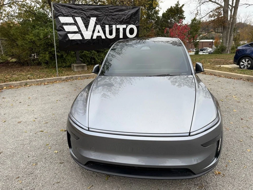 2026 Tesla Model Y - Image 2 of 13