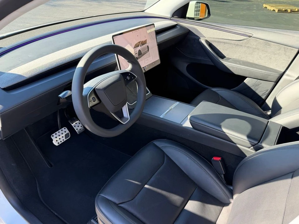 2026 Tesla Model Y - Image 8 of 18