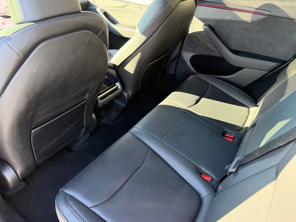 2026 Tesla Model Y - Image 11 of 18