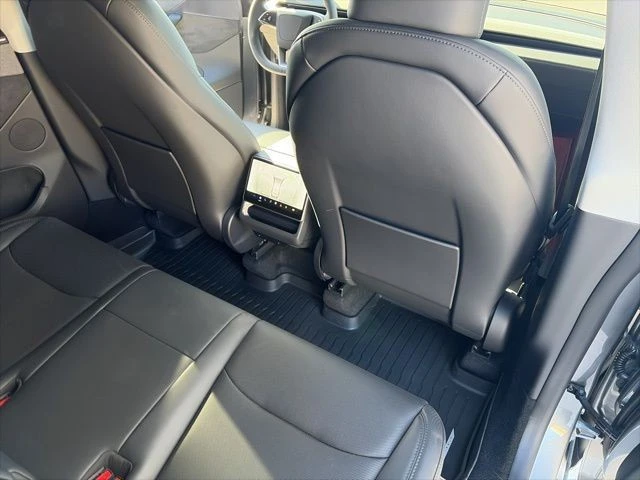 2026 Tesla Model Y - Image 19 of 21