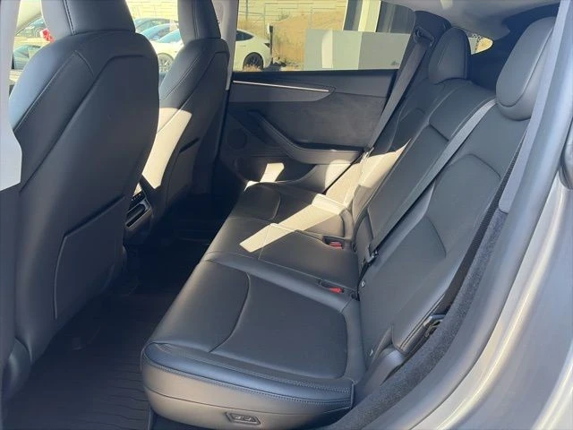 2026 Tesla Model Y - Image 16 of 21