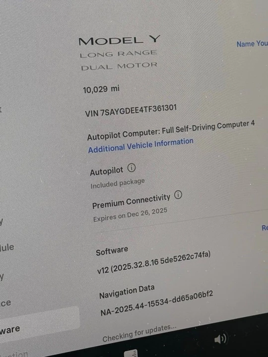 2026 Tesla Model Y - Image 12 of 12