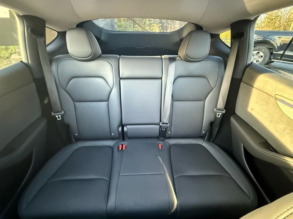 2026 Tesla Model Y - Image 10 of 12