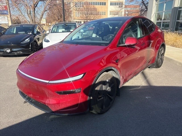 2026 Tesla Model Y - Image 4 of 21