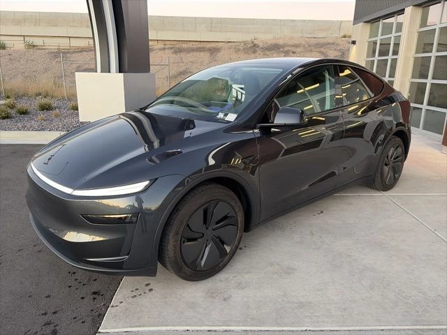 2026 Tesla Model Y - Image 4 of 21