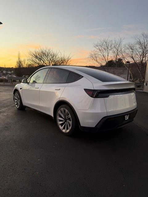 2026 Tesla Model Y - Image 7 of 21