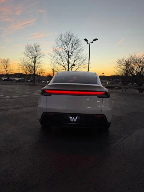 2026 Tesla Model Y - Image 6 of 21