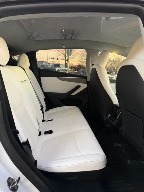2026 Tesla Model Y - Image 19 of 21