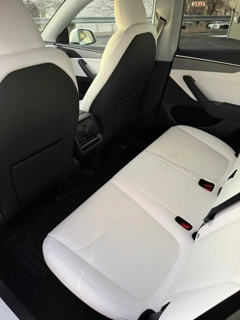 2026 Tesla Model Y - Image 14 of 21