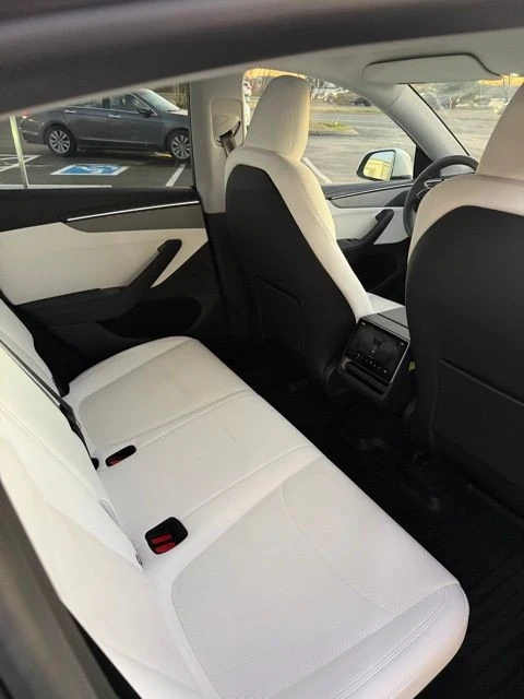 2026 Tesla Model Y - Image 20 of 21