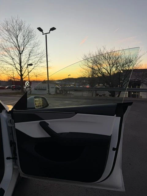 2026 Tesla Model Y - Image 15 of 21