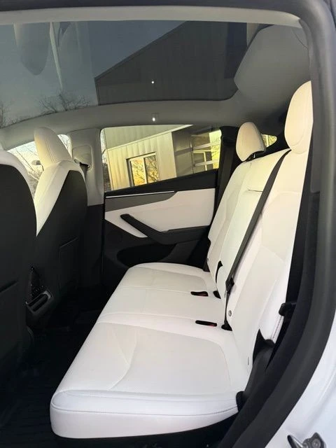 2026 Tesla Model Y - Image 13 of 21