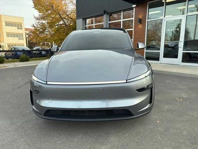 2026 Tesla Model Y - Image 3 of 21