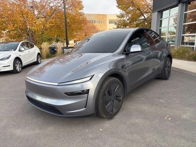 2026 Tesla Model Y - Image 4 of 21