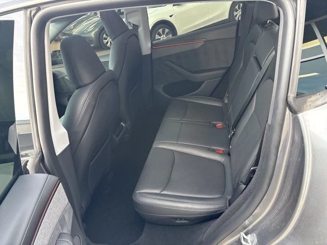 2026 Tesla Model Y - Image 16 of 21