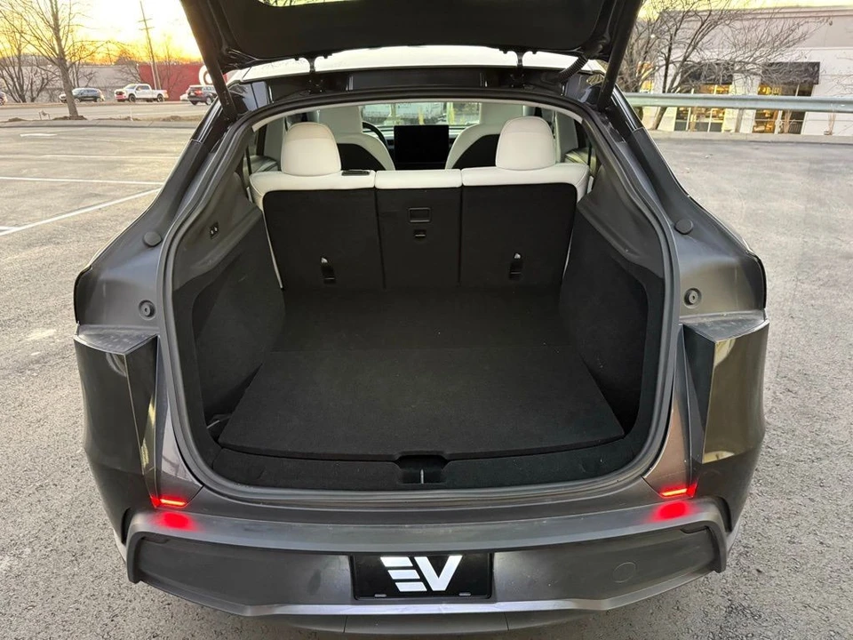 2026 Tesla Model Y - Image 8 of 21