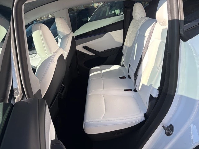 2026 Tesla Model Y - Image 17 of 21