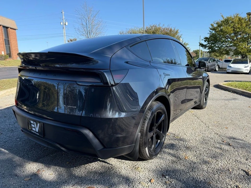2026 Tesla Model Y - Image 12 of 12