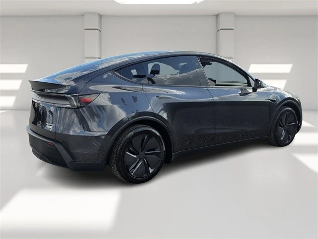 2026 Tesla Model Y - Image 5 of 21
