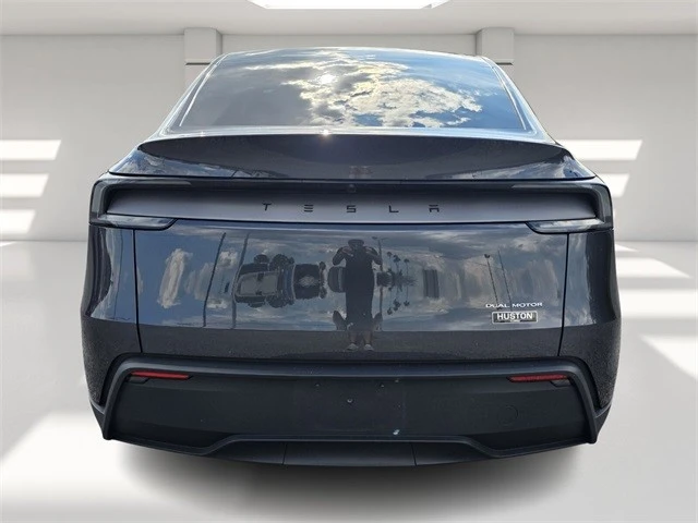 2026 Tesla Model Y - Image 4 of 21