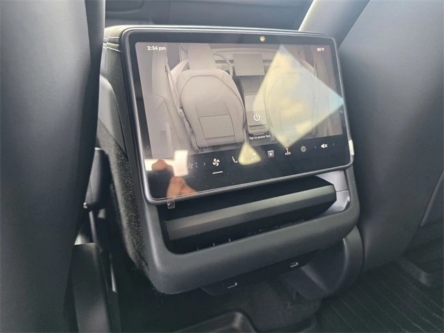 2026 Tesla Model Y - Image 14 of 21