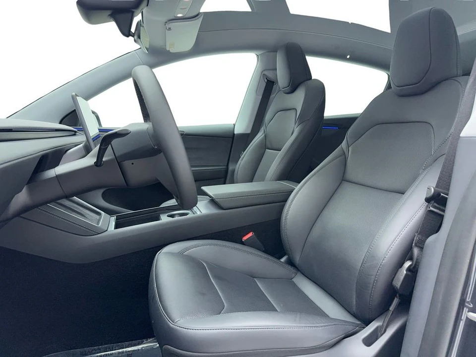 2026 Tesla Model Y - Image 13 of 21