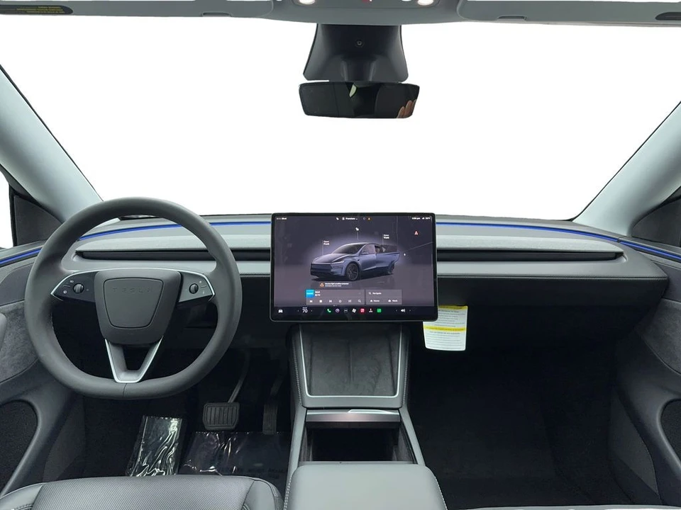 2026 Tesla Model Y - Image 19 of 21