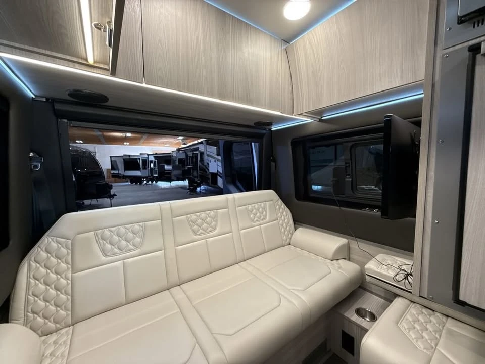 2026 Mercedes-Benz VS30 Sprinter - Image 12 of 19