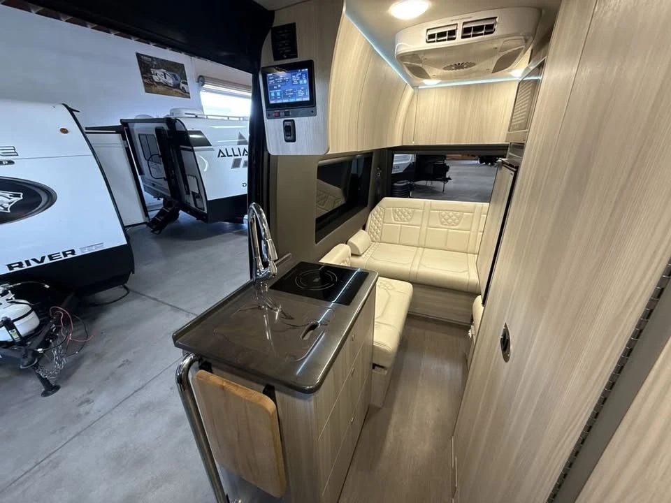 2026 Mercedes-Benz VS30 Sprinter - Image 10 of 19
