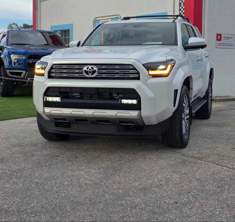 2026 Toyota 4Runner 6th Gen - Image 2 of 8