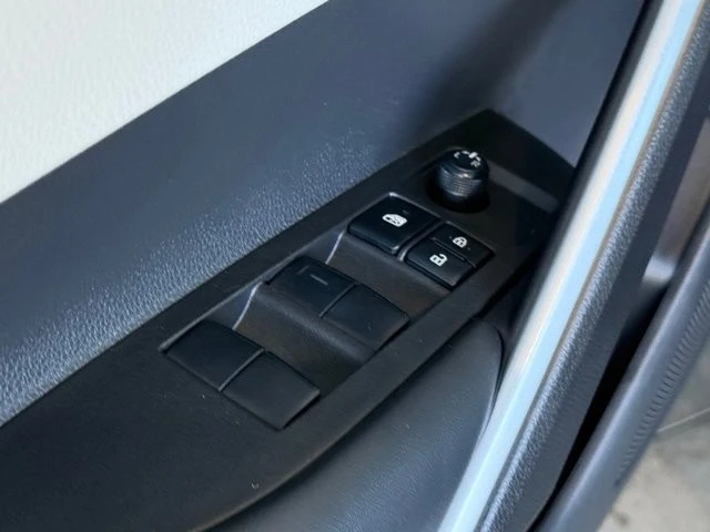 2026 Toyota Corolla Cross - Image 18 of 21