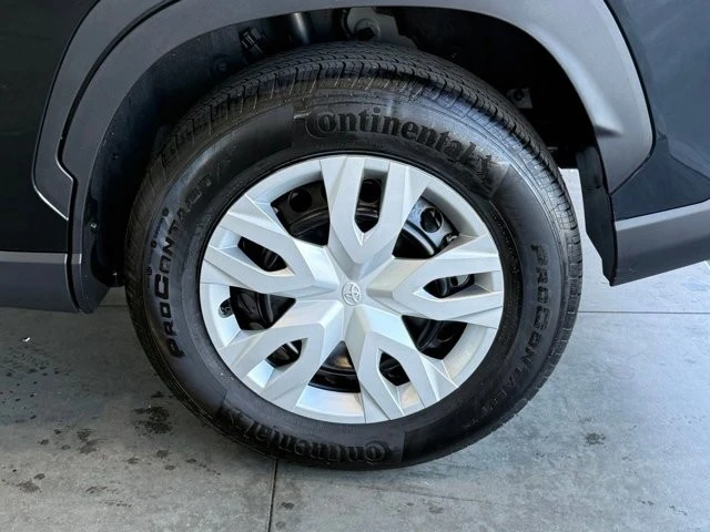 2026 Toyota Corolla Cross - Image 15 of 21