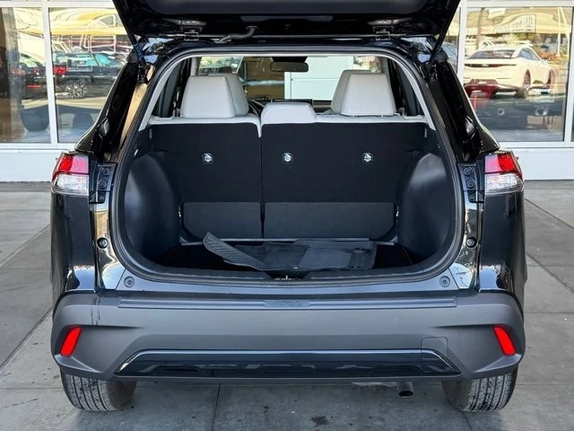 2026 Toyota Corolla Cross - Image 14 of 21