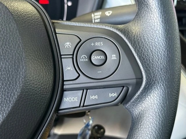 2026 Toyota Corolla Cross - Image 19 of 21