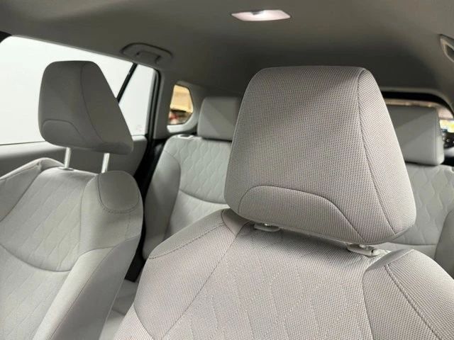 2026 Toyota Corolla Cross - Image 17 of 21