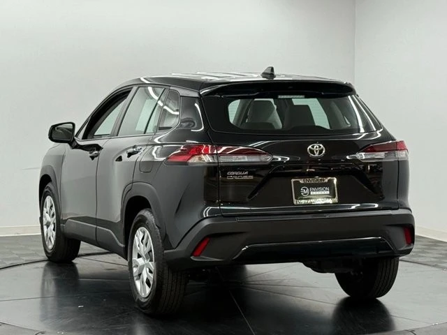 2026 Toyota Corolla Cross - Image 10 of 21